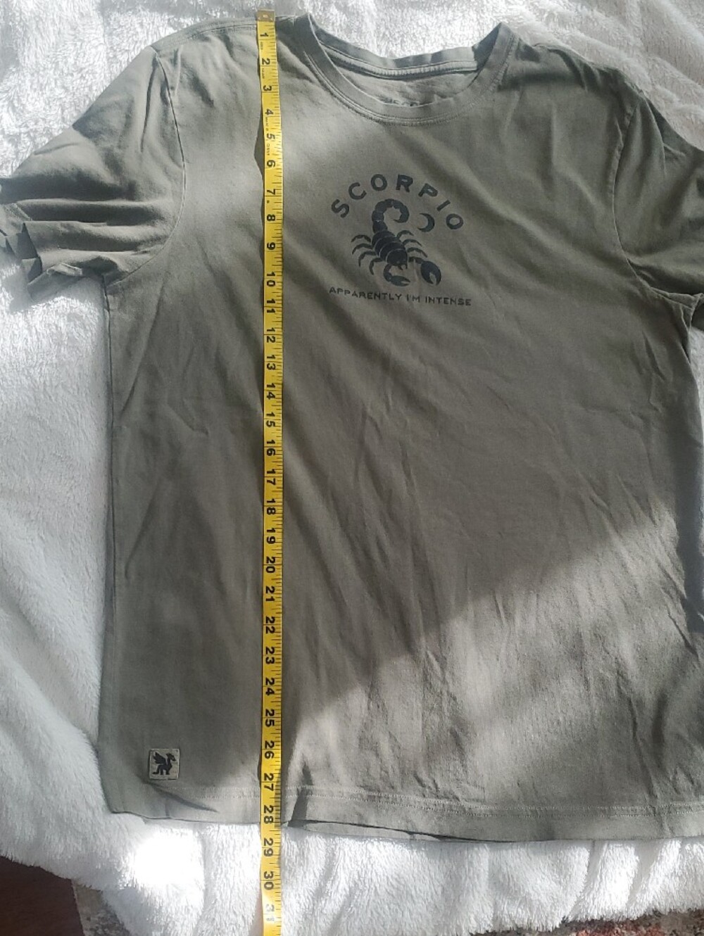 Life Is Good Women's Olive Green 'Scorpio' Short Sleeve Tee - Picture 6 of 7